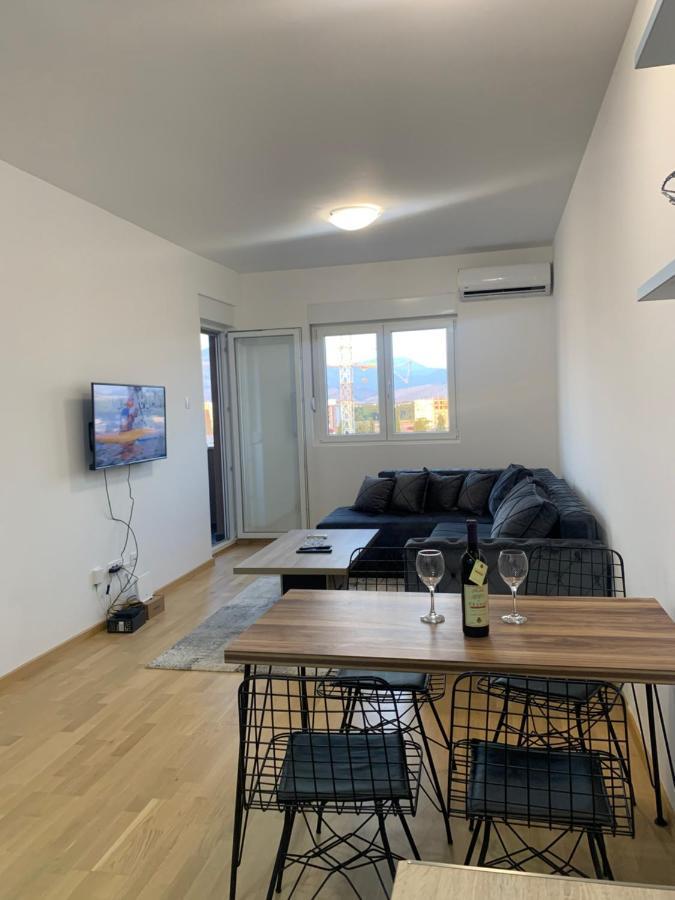 Apartment 45M2 Podgorica Kültér fotó
